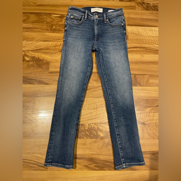 Denim Forum The Nico Mid-Rise Skinny Crop - Picture 2 of 12